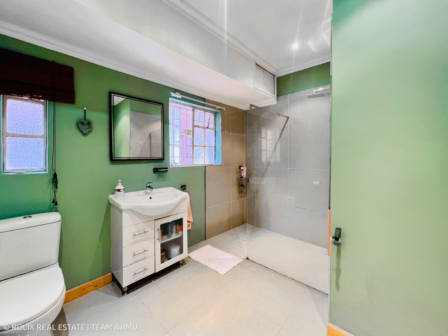 2 Bedroom Property for Sale in Rondebosch Village Western Cape